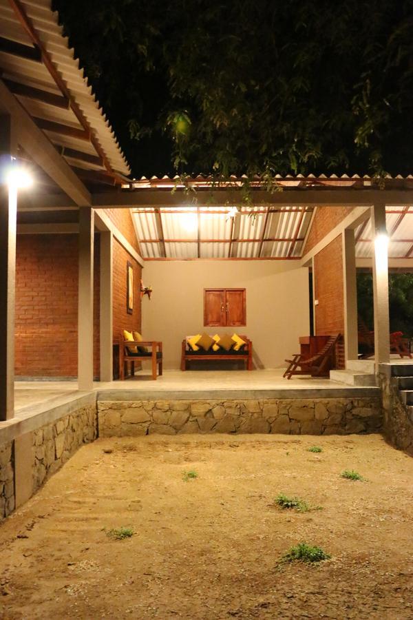 Hide Yala Bed & Breakfast Tissamaharama Exterior photo